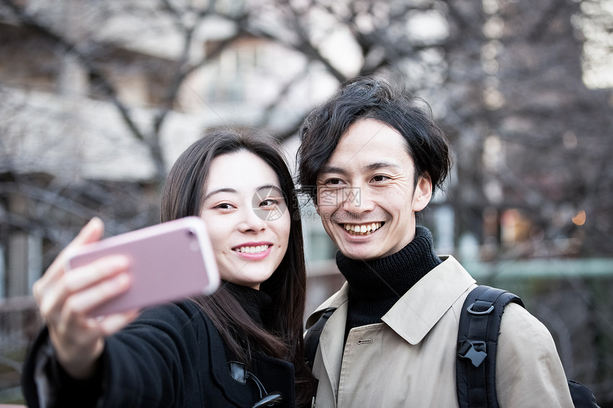 甜蜜的情侣生活图片