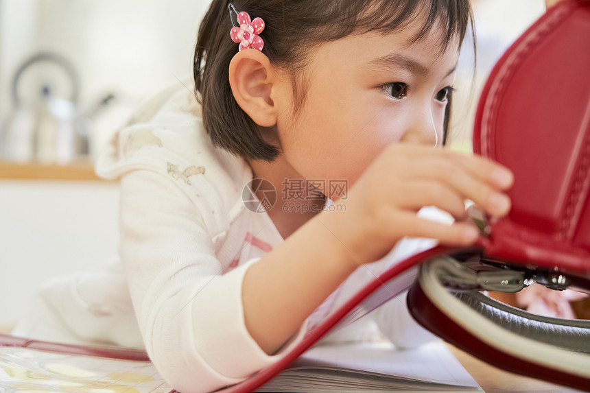 可爱小女孩图片