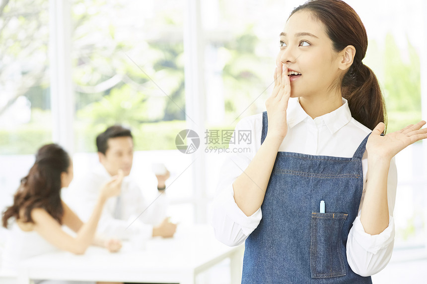 餐厅年轻可爱女服务员图片