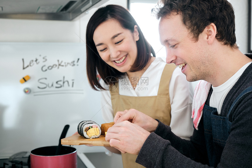 亚洲人碟女外国人入境日本烹饪班图片