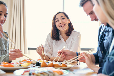 男完美观光外国人入境日本烹饪班餐图片