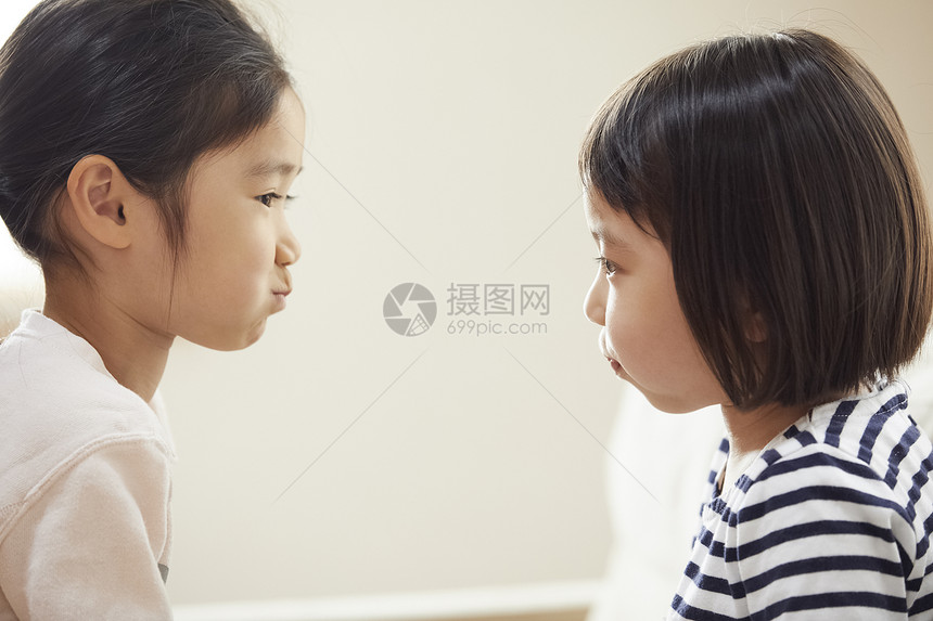 侧脸女孩们日本人笑姐妹图片