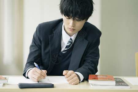 手写激扬青春中学校服男生教室学习背景