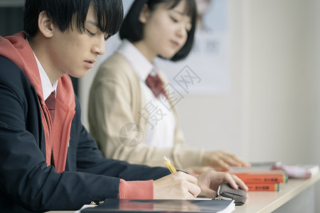 同学制服高中女生高中生学习补习班预备学校图片