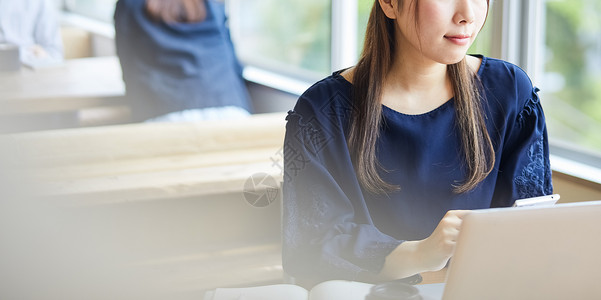 有资历的商业女人图片