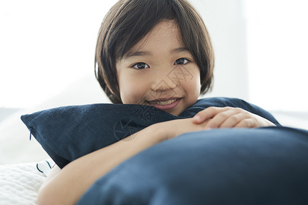 孩子假日抱枕儿童生活床图片