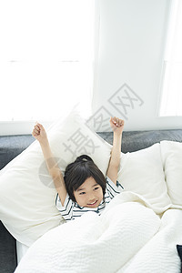 早晨高角愉快的睡眠儿童生活床图片