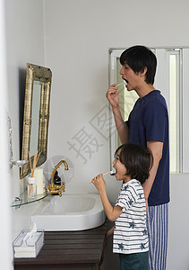 户内育儿牙粉父母和孩子的生活方式牙膏图片