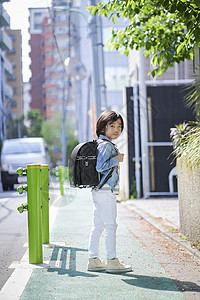 亚洲小学生单人孩子的生活方式图片