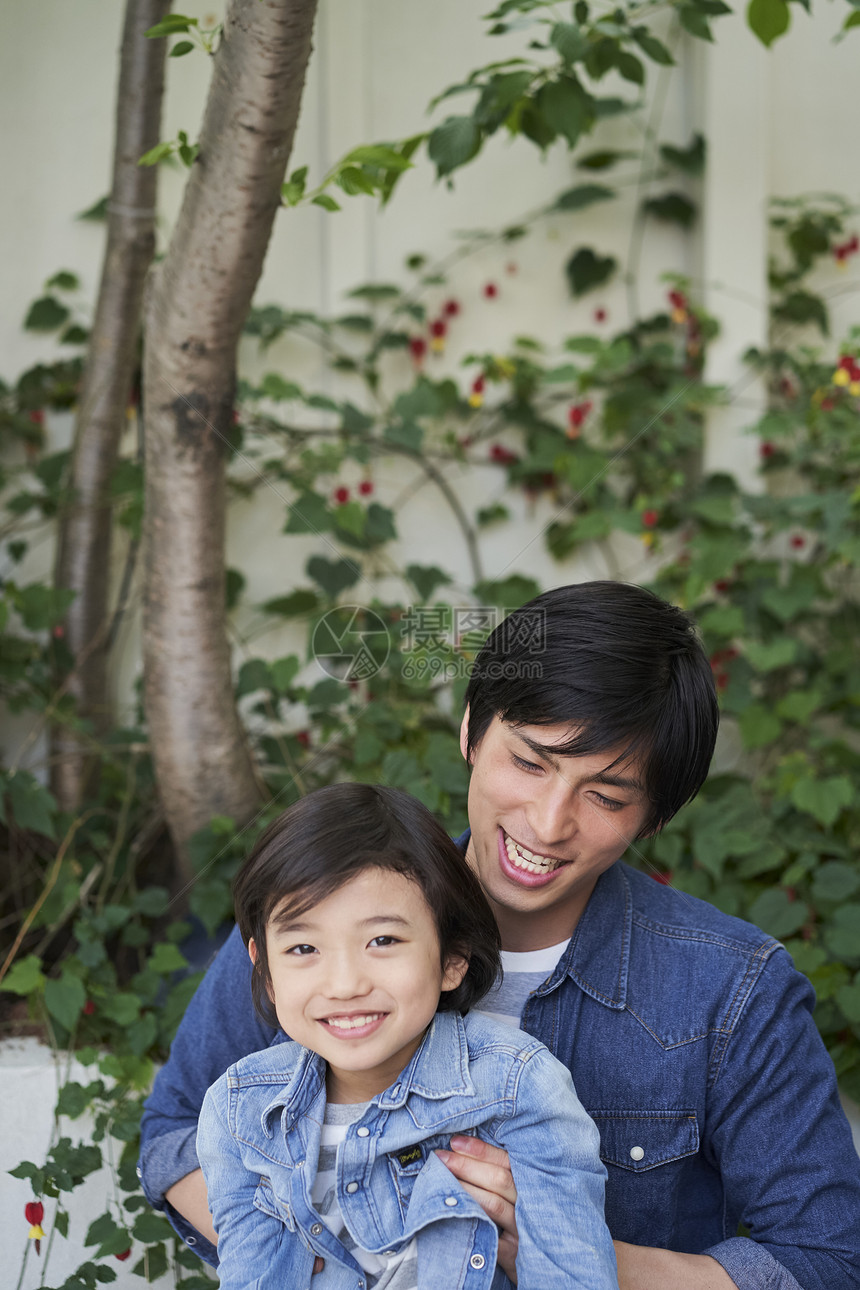 日本人享受留白家庭生活方式出去了图片