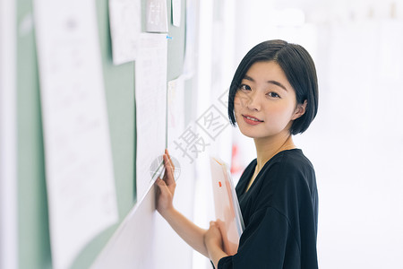 校园招聘x展架甜美女大学生形象背景