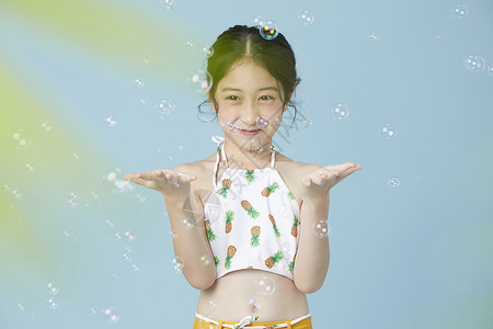 儿童夏日泳装图片
