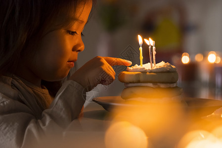蛋糕嘉年华宴会女孩的生日穆迪图片