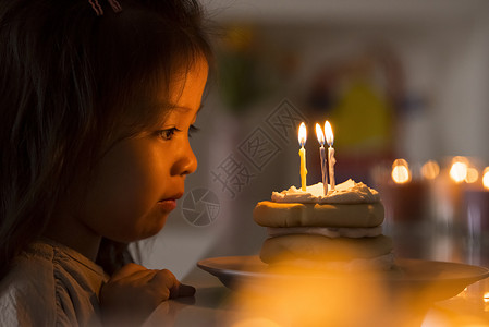 桔子蛋糕夕阳儿童心情不稳的女孩的生日穆迪背景