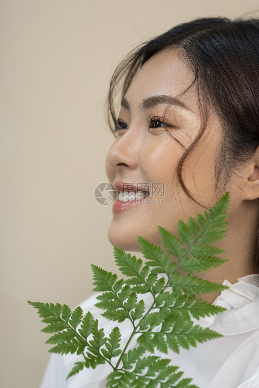 护肤美颜边路女美纯图片