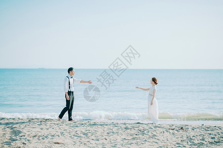 沙滩户外海岸海边婚礼肖像图片