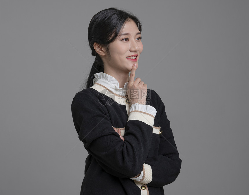 负责人侧面或角度韩国人生意女人宣传图片