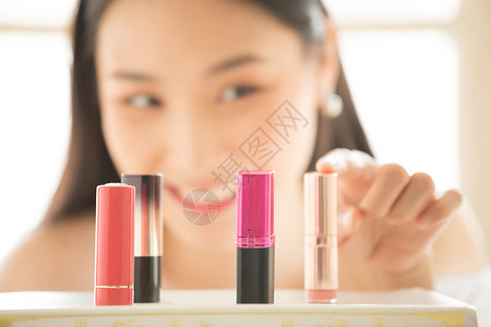 笑脸基础亚洲女人美容化妆品图片