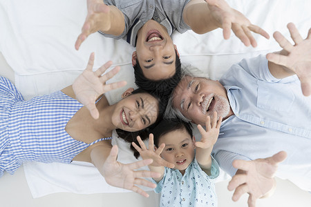 三代人的幸福家庭图片