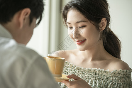 咖啡馆韩国人30岁生活方式夫妻男人和女人图片