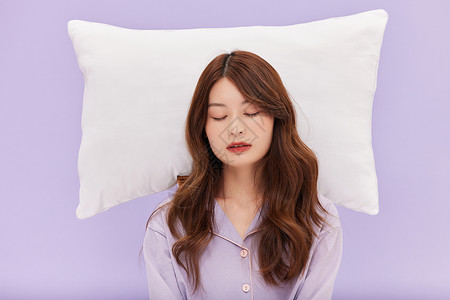 年轻少女睡眠形象高清图片