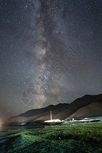 帕米尔高原的星空银河图片