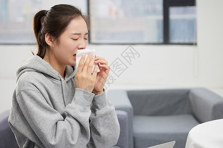 空气质量ui室内过敏流鼻涕的女性背景