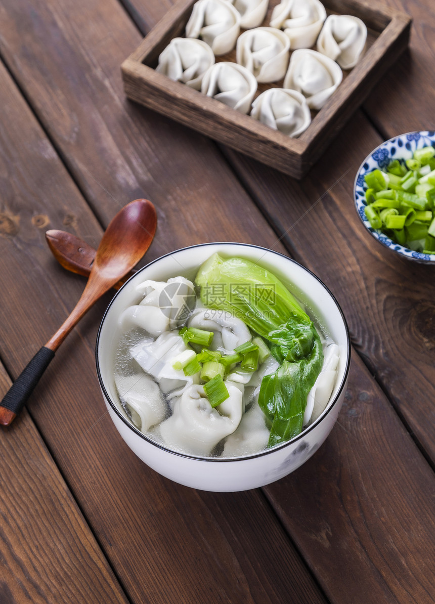中式传统小吃馄饨图片