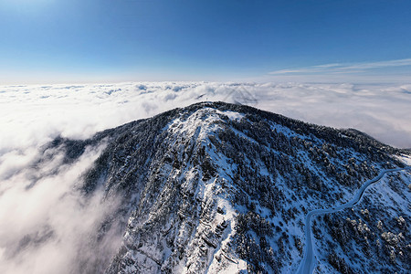 湖北神农架山顶云海天空图片
