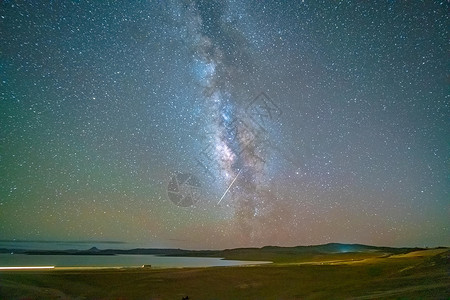 西藏阿里错鄂湖星空银河背景图片