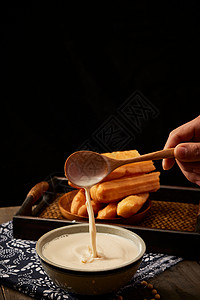 营养早餐豆浆油条高清图片