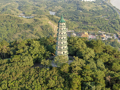 航拍广西南宁青秀山5A景区龙象塔背景图片