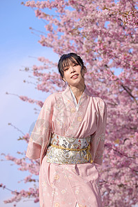 日系清新美女赏樱花图片