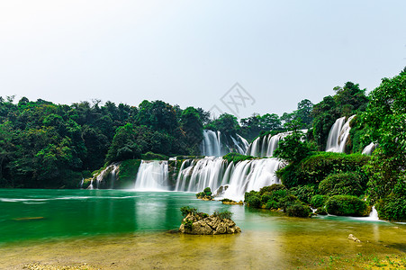 德天跨国大瀑布崇左跨国德天瀑布5A景区背景