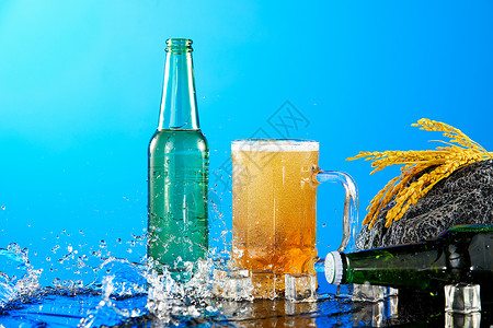 夏日清凉感十足的啤酒饮品图片