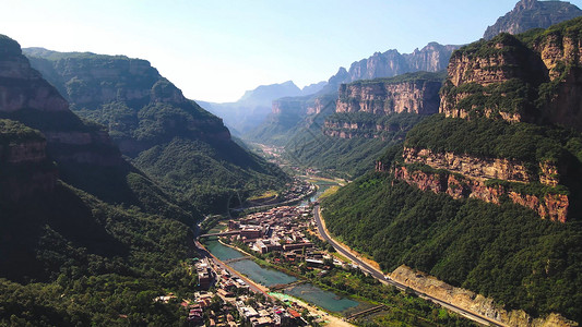 航拍太行山大峡谷风光5A景区图片