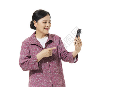 中年女性使用手机高清图片