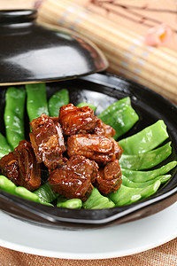 中式美食北国排骨焖豆角高清图片