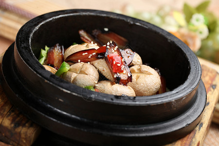 中式美食石锅原味菇图片