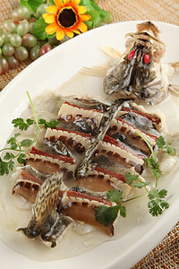 中餐清蒸桂鱼背景图片