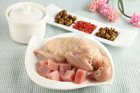 中餐枫斗炖鸽子图片