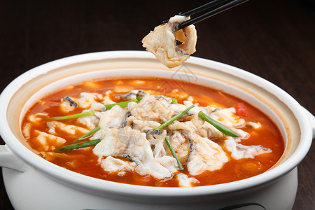 番茄鱼砂锅健康食物酸甜菜高清图片