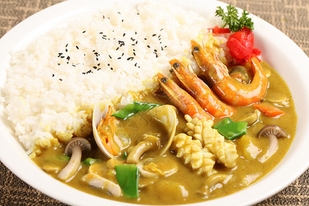 海鲜咖喱饭蔬菜鲜菇高清图片