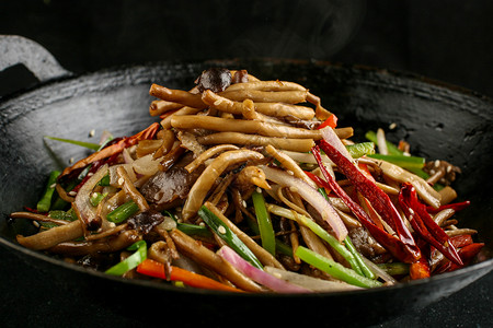 干锅茶树菇烹饪很多菜高清图片