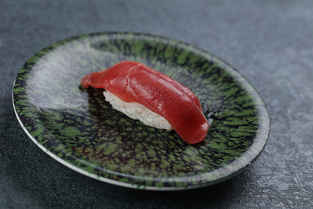 鲷鱼寿司图片