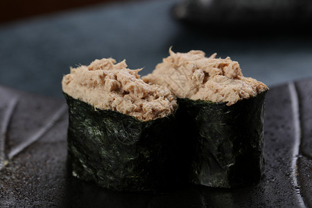 金鱼寿司绿色海鲜酱高清图片