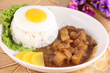 咖喱土豆牛肉饭咖喱牛肉饭背景