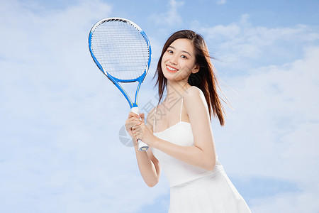 夏日可爱甜美活力美女手拿网球拍的活力女孩背景
