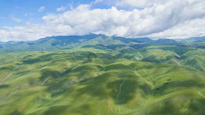 新疆伊犁那拉提草原自然风光图片