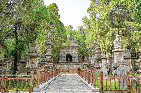 山东济南灵岩寺背景